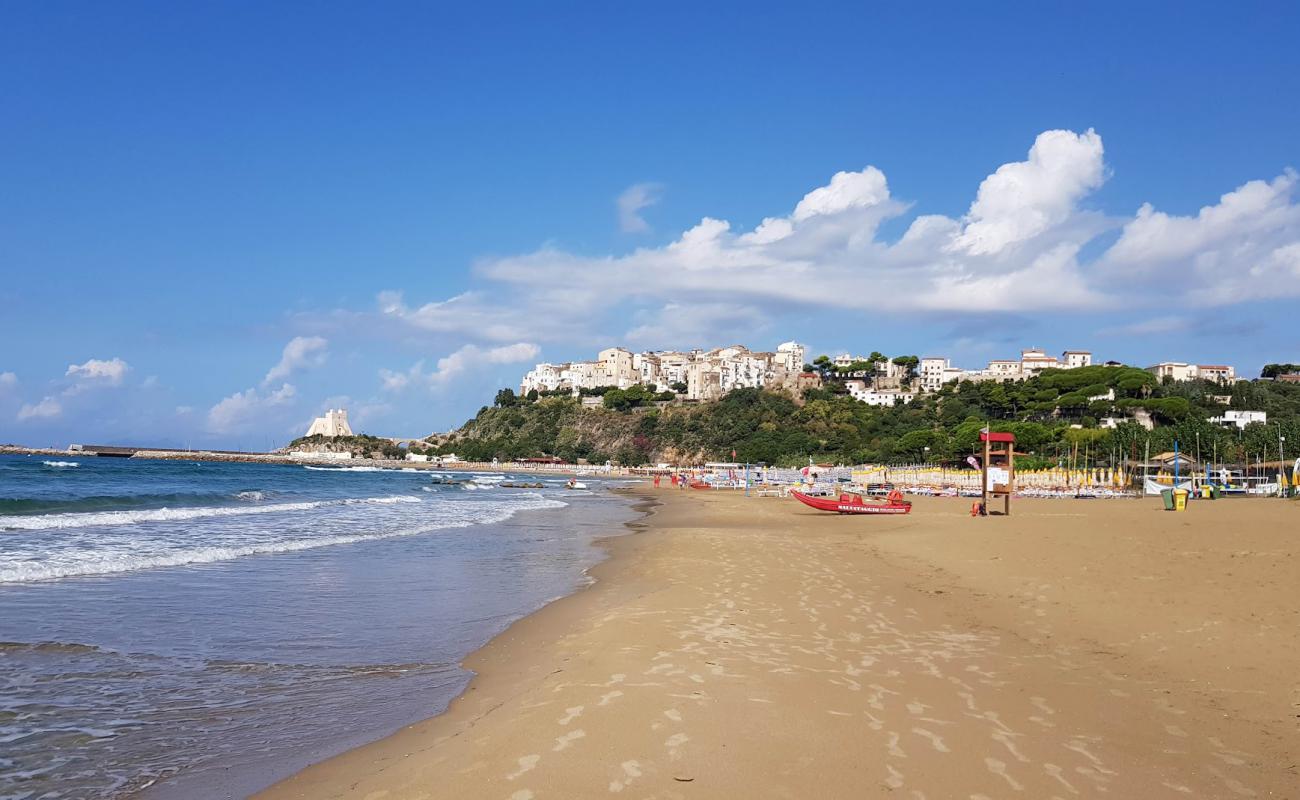 Foto de Sperlonga beach II con arena fina oscura superficie