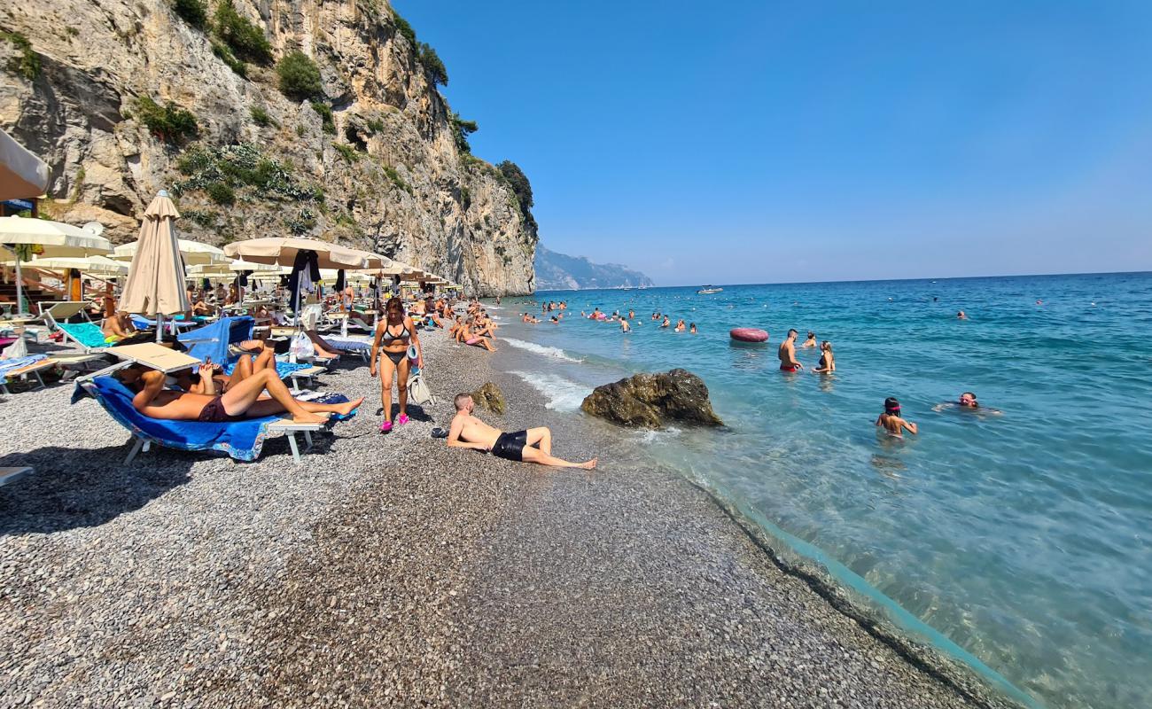 Foto de Il Duoglio Spiaggia con guijarro fino gris superficie