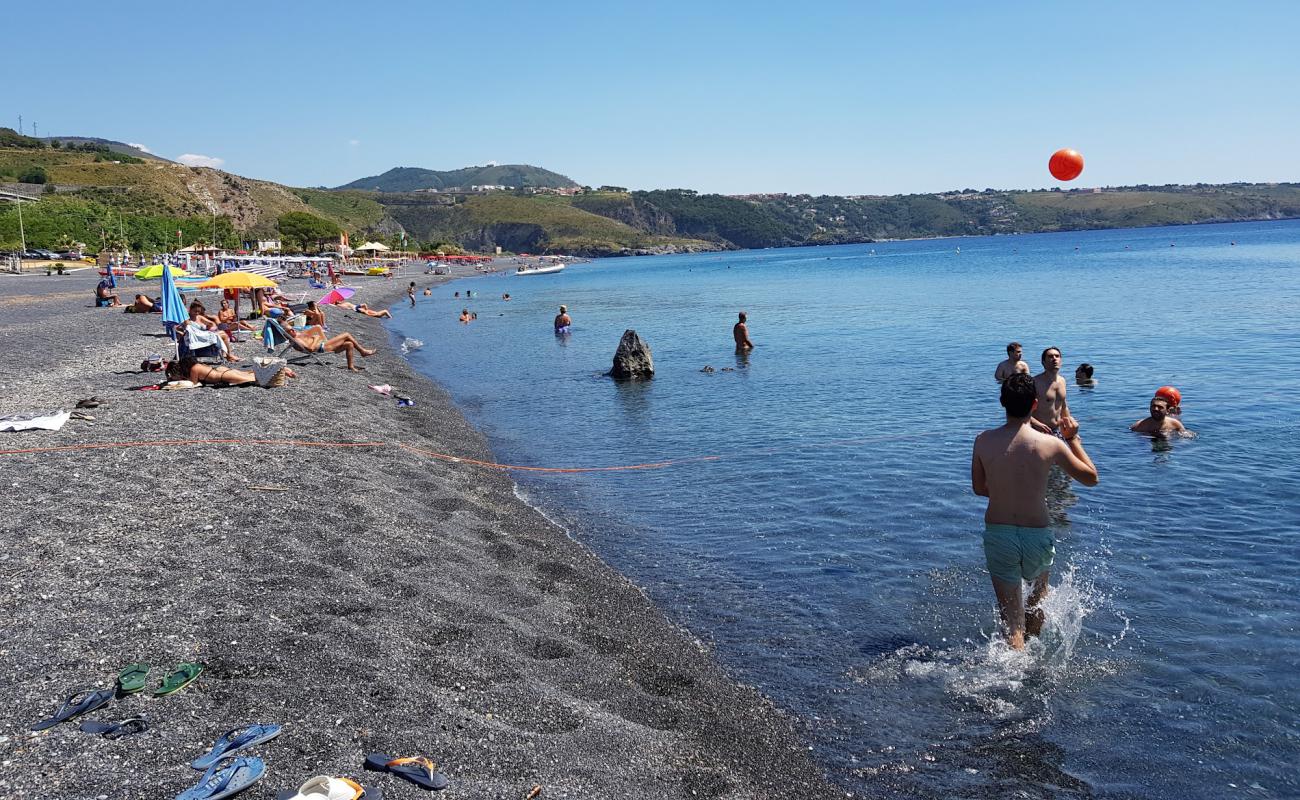 Foto de Spiaggia Fiuzzi con guijarro fino gris superficie