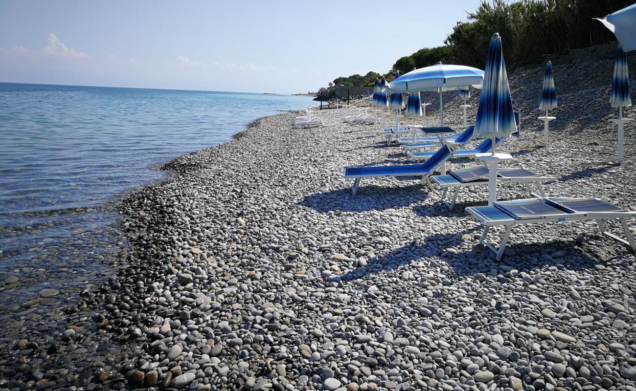 Foto de Marina di Amendolara II con guijarro gris superficie