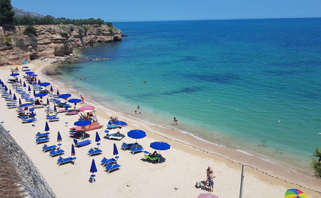 Foto de Spiaggia di Varcaro con arena fina y guijarros superficie