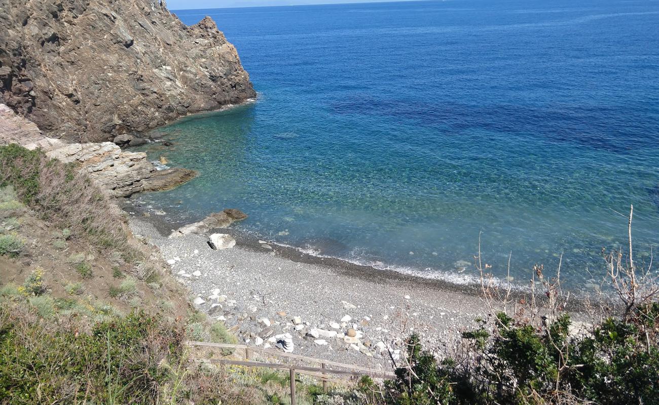 Foto de Punta Polveriera con guijarro gris superficie