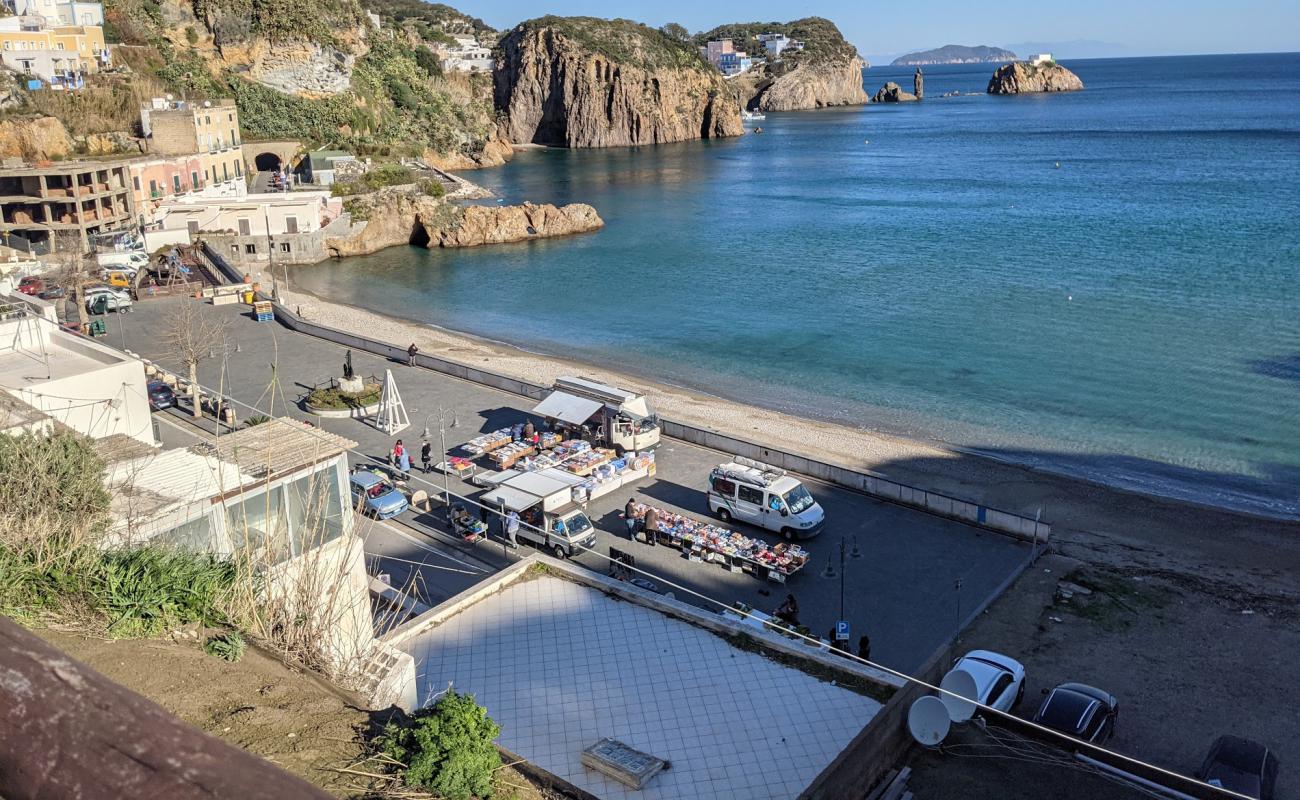 Foto de Spiaggia Giancos con arena brillante superficie