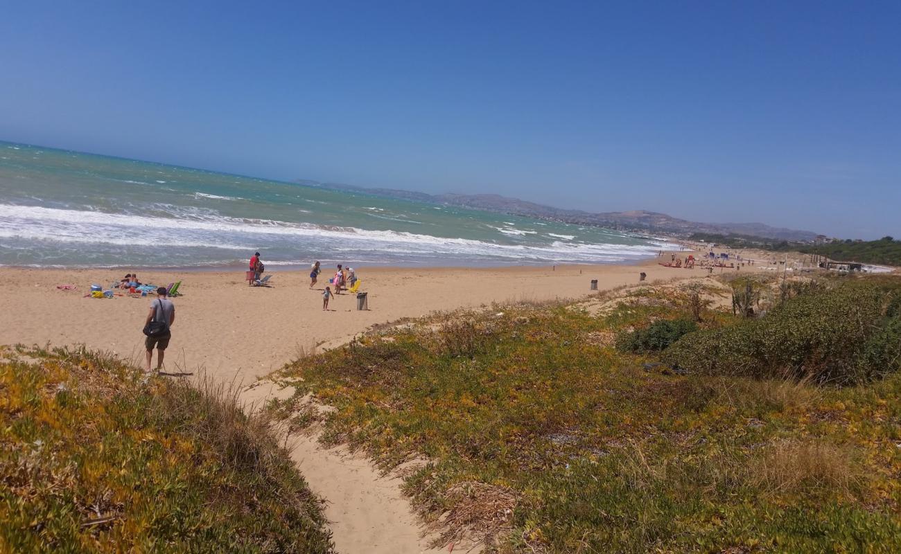 Foto de Cannatello beach con arena brillante superficie