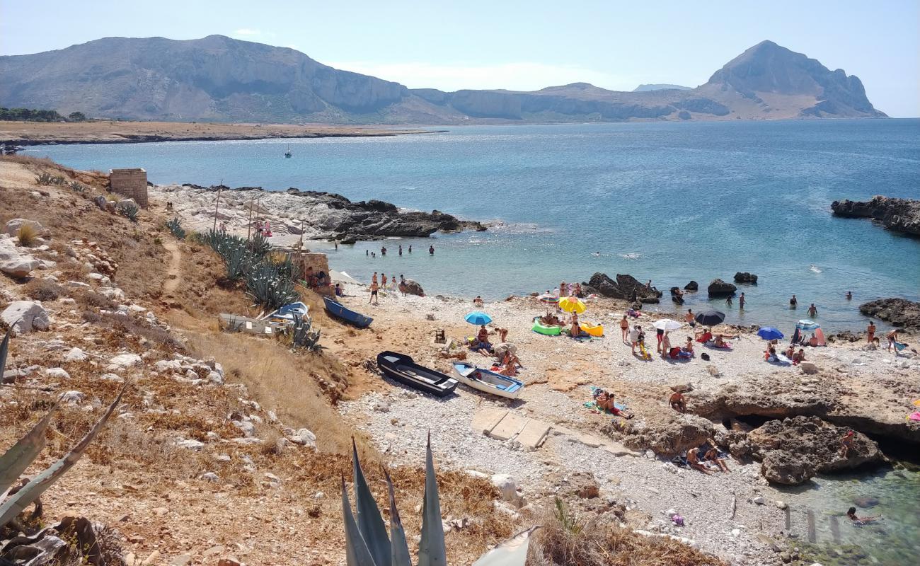 Foto de Spiaggia Di Isulidda con piedra superficie