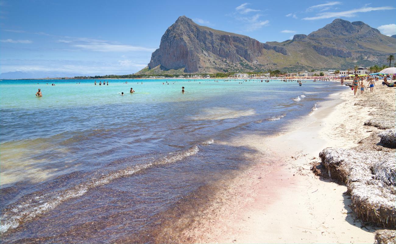 Foto de San Vito lo Capo con arena blanca superficie