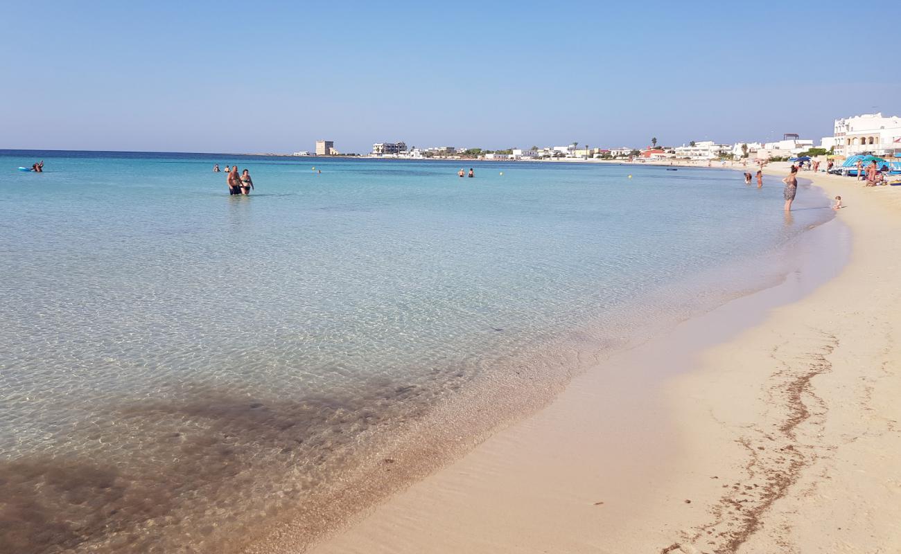 Foto de Spiaggia Porto Cesareo con arena brillante superficie