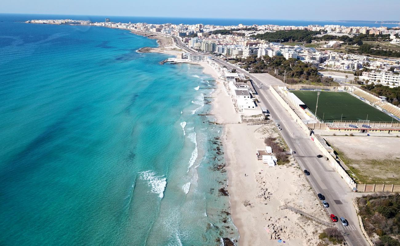 Foto de Spiaggia Gallipoli con arena brillante superficie