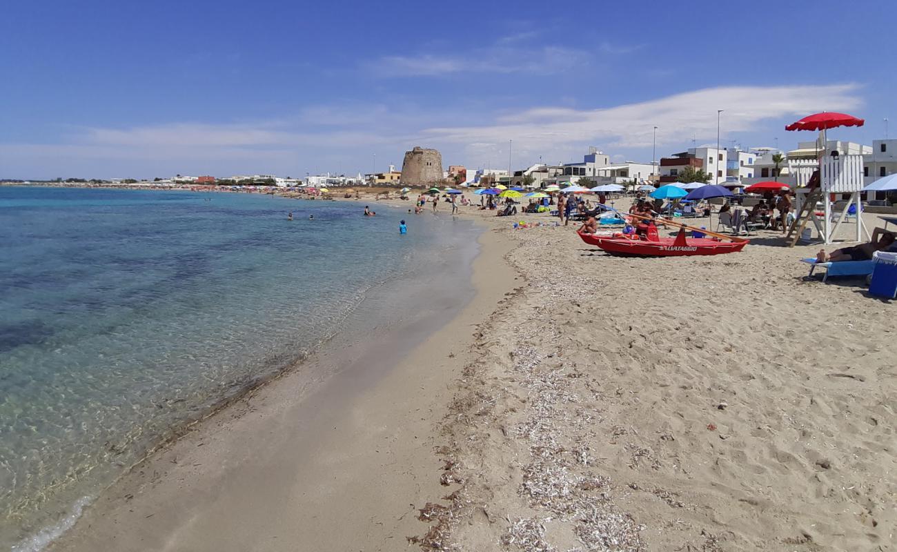 Foto de Spiaggia di Torre Mozza II con brillante arena fina superficie