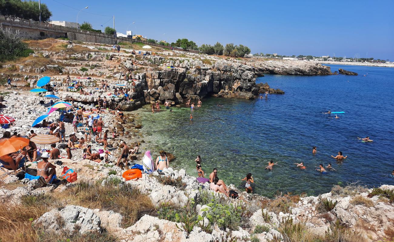 Foto de Ponte dei Lapilli beach con piedra superficie