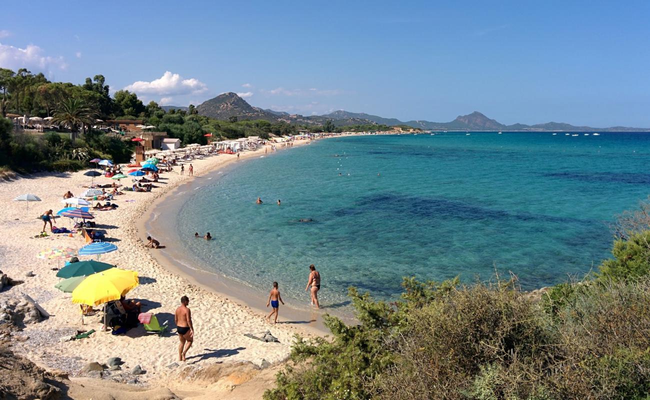 Foto de Playa de Santa Giusta con brillante arena fina superficie