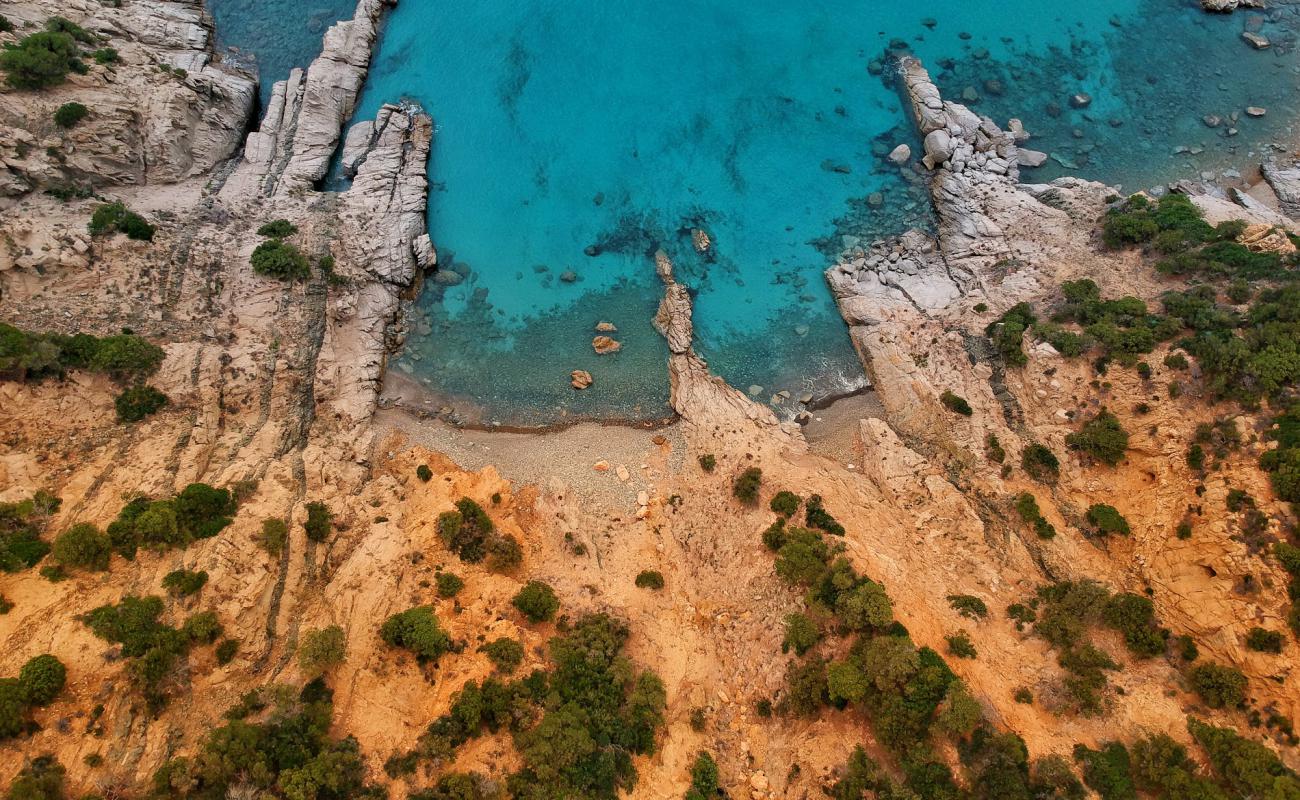 Foto de Cala Sirena con piedra superficie