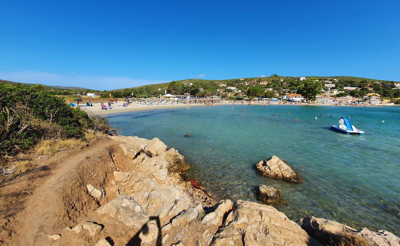 Foto de Playa de Maladroxia con brillante arena fina superficie