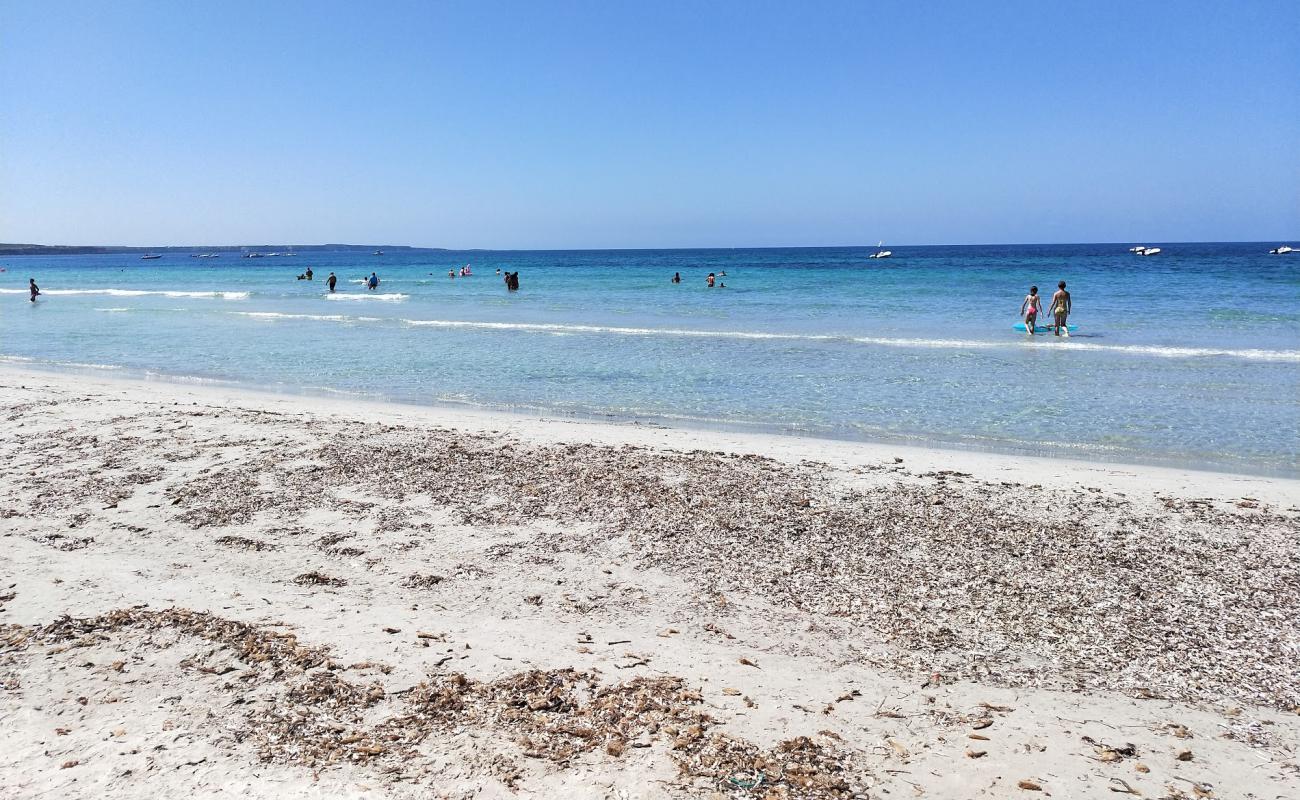 Foto de Spiaggia Di Putzu Idu con arena fina blanca superficie