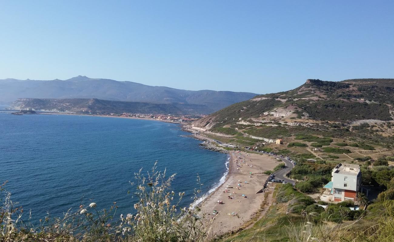 Foto de Turas beach con arena brillante superficie