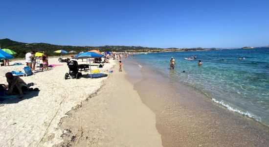 Cierra la playa de Manna