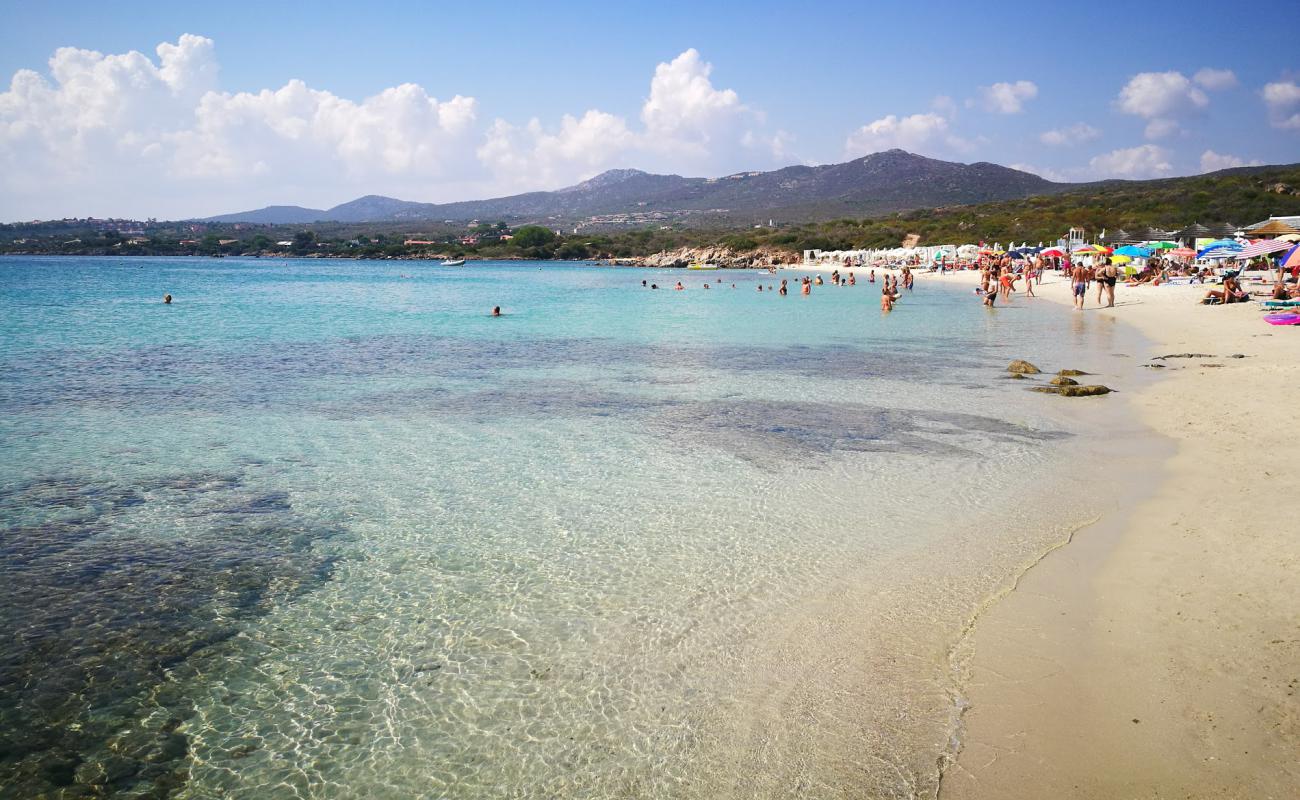 Foto de Playa Bianca con brillante arena fina superficie