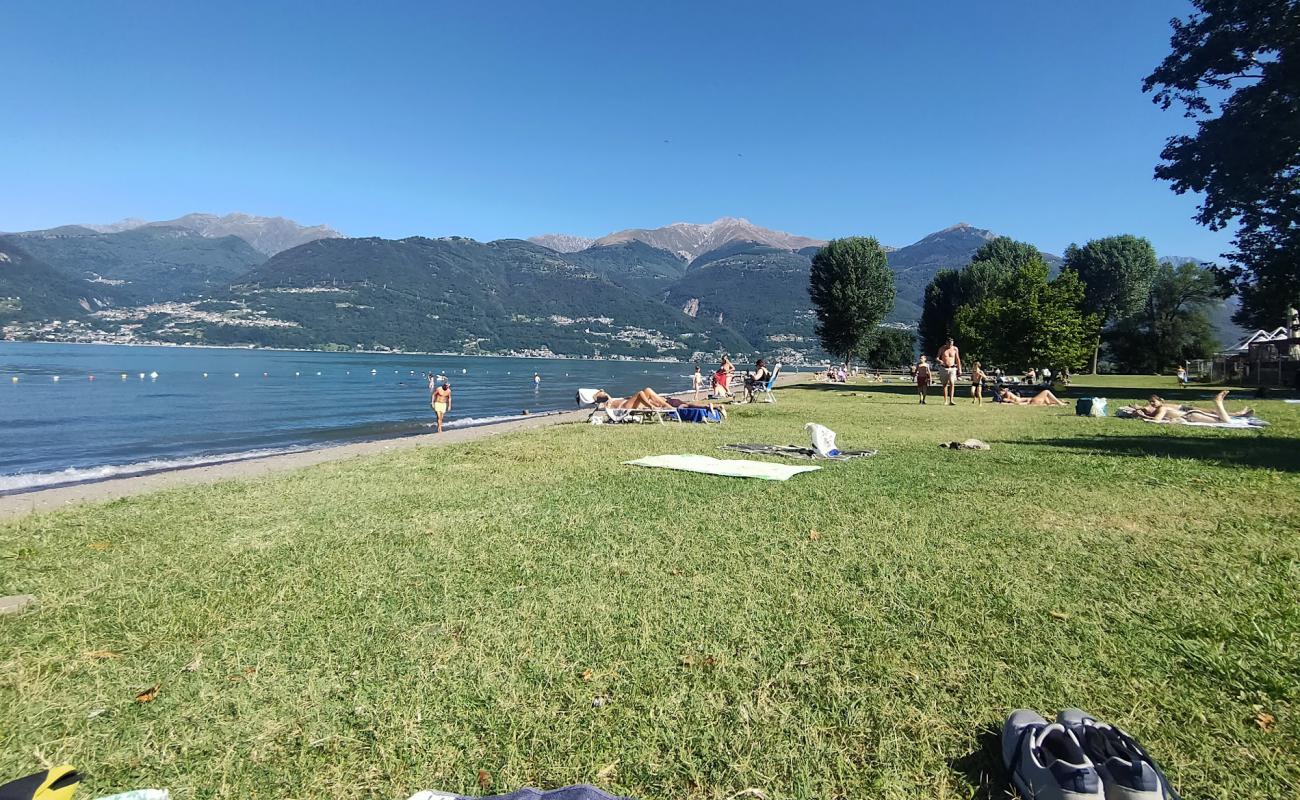 Foto de Spiaggia Ontano con arena fina y guijarros superficie