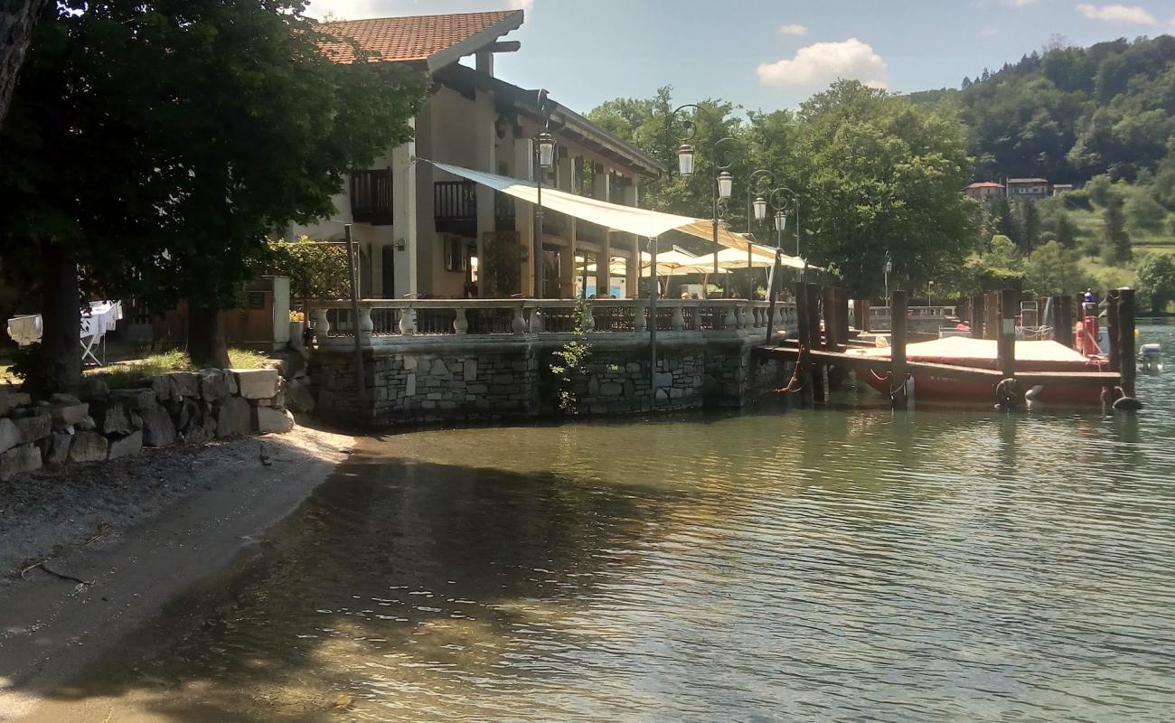 Foto de Spiaggia della Bagnera con guijarro fino claro superficie