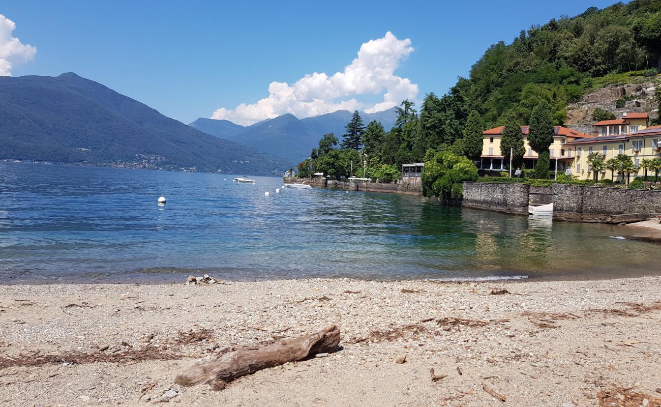 Foto de Colmegna Spiaggia con guijarro gris superficie