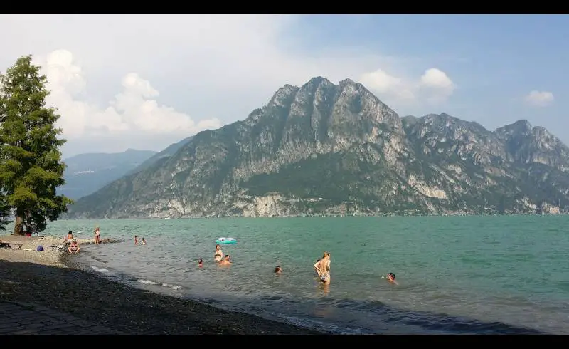 Foto de Trenta Passi Beach con guijarro ligero superficie