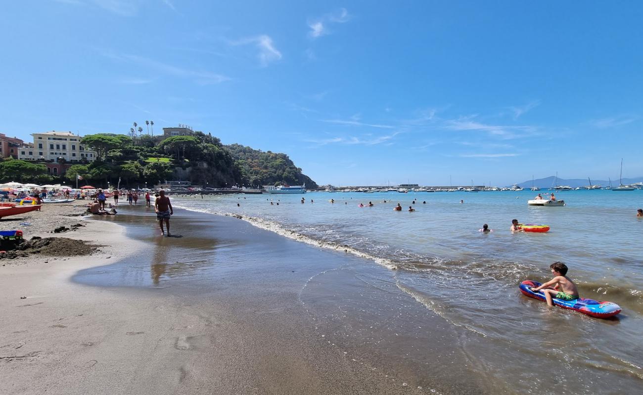 Foto de Spiaggia Sestri Levante con guijarro fino claro superficie