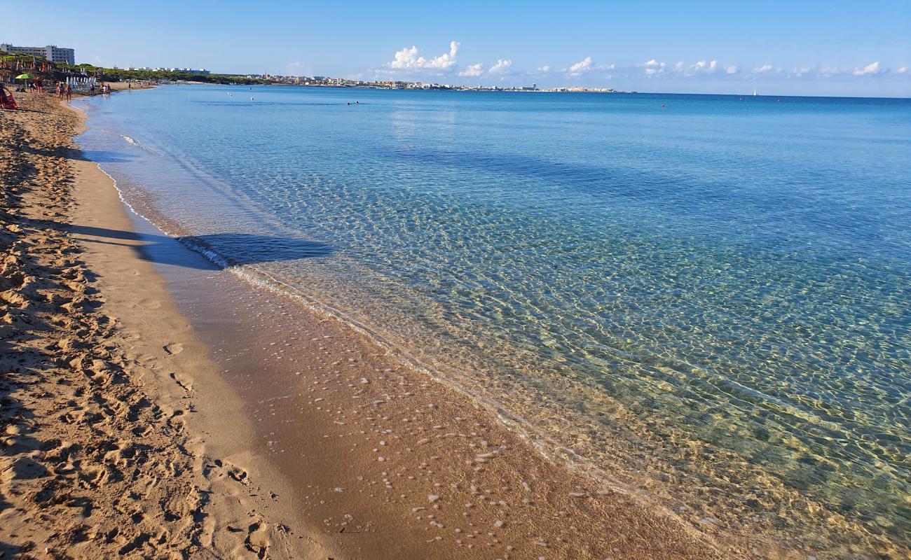 Foto de Spiaggia Padula Bianca con arena brillante superficie