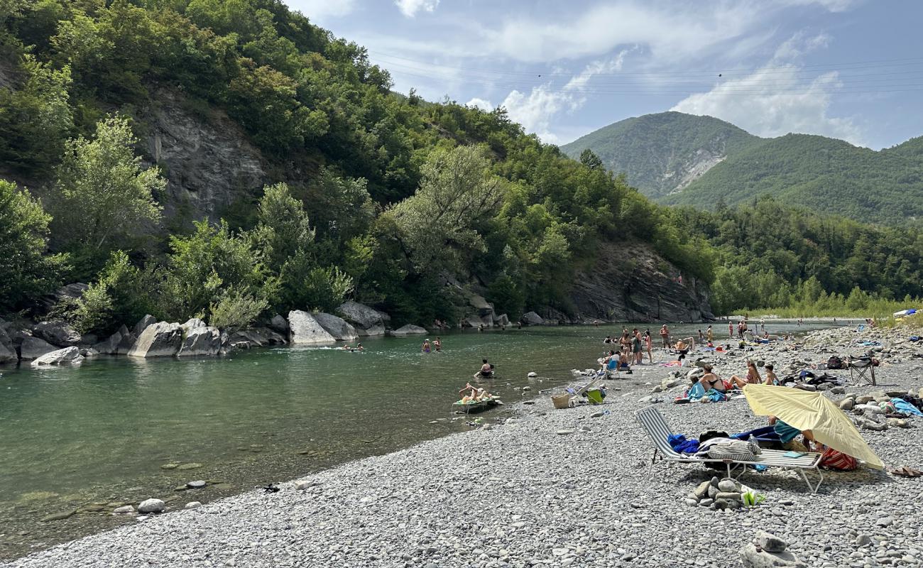 Foto de Playa Bobbio con guijarro gris superficie