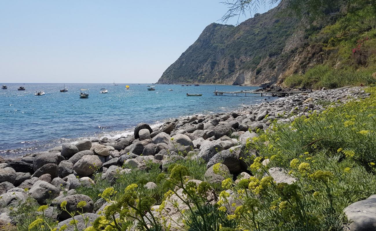 Foto de Spiaggia Scarrupata con piedra superficie