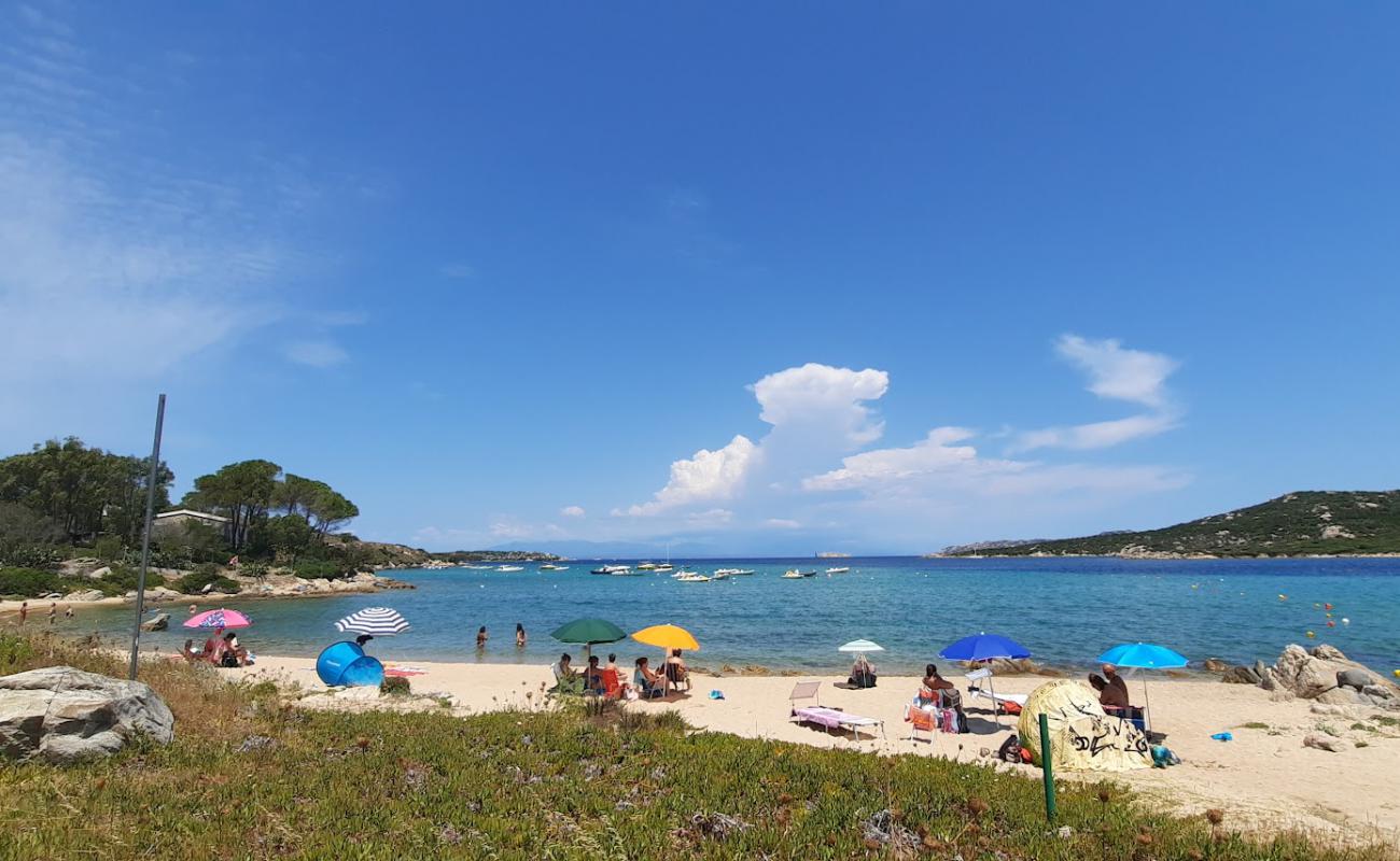 Foto de Spiaggia Angolo Azzurro con arena brillante superficie