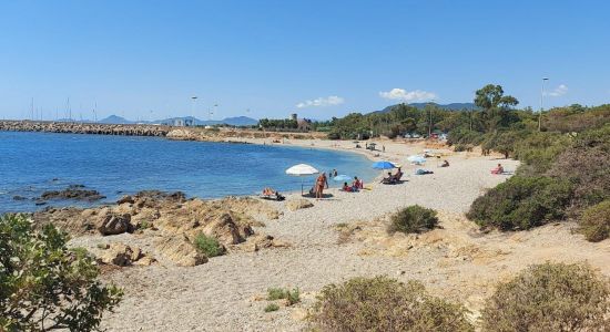 Spiaggia di Porto Corallino