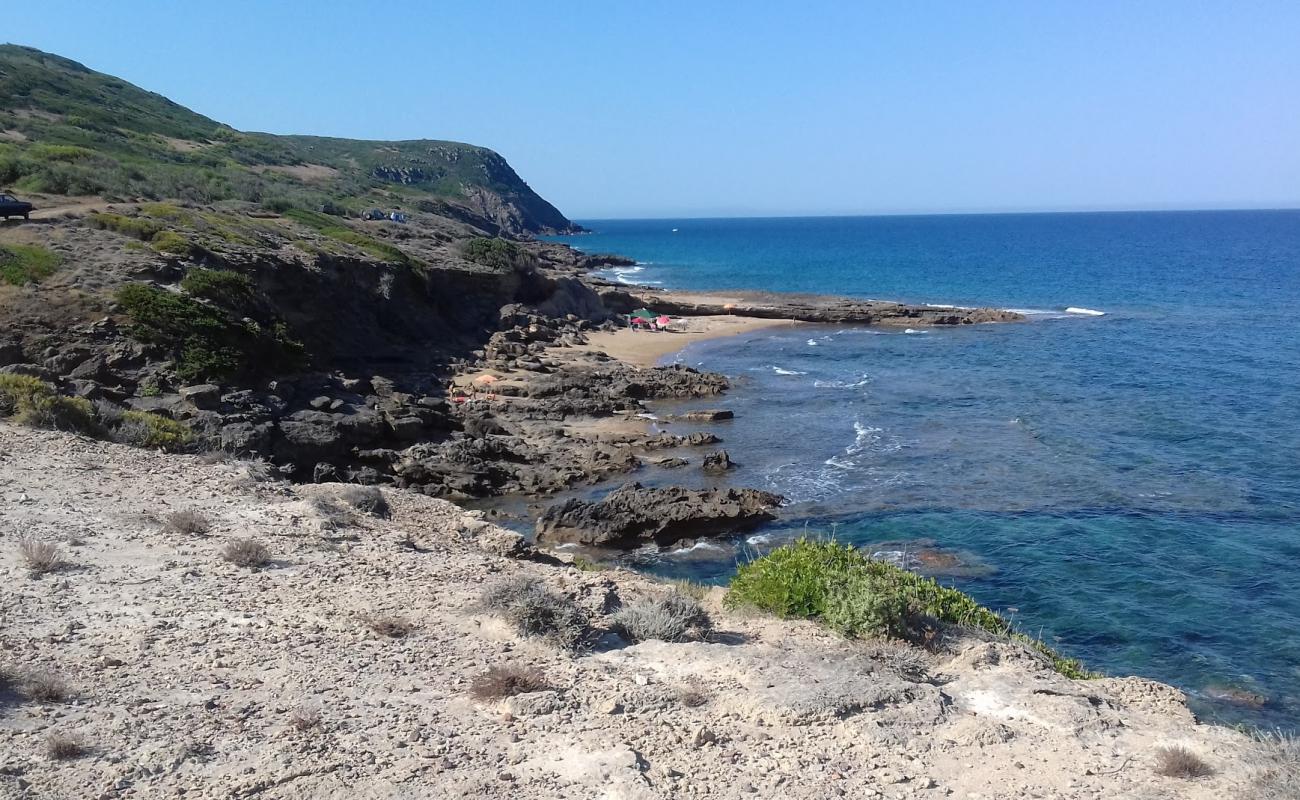 Foto de Cala dello Scoglio Rosso con piedra superficie