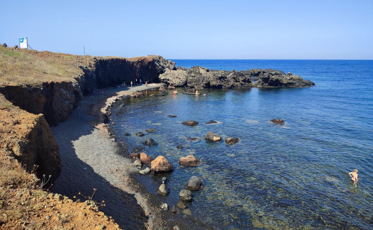 Foto de Cala Sidoti con guijarro fino gris superficie