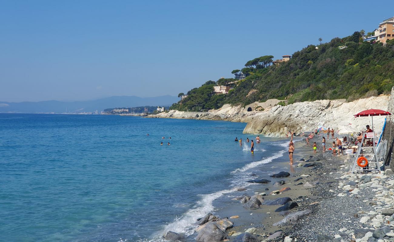 Foto de Spiaggia libera Abbelinou con guijarro gris superficie