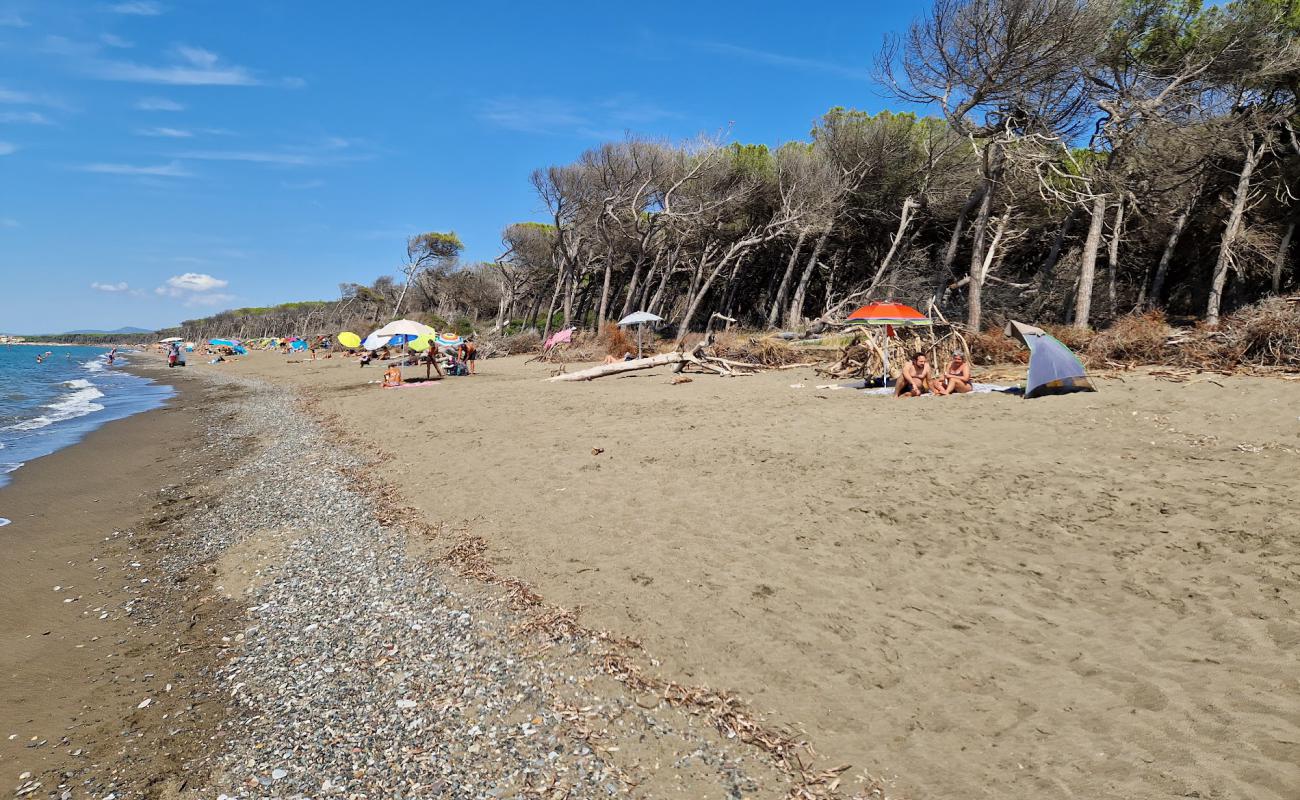 Foto de Bau Beach Le Gorette con arena brillante superficie