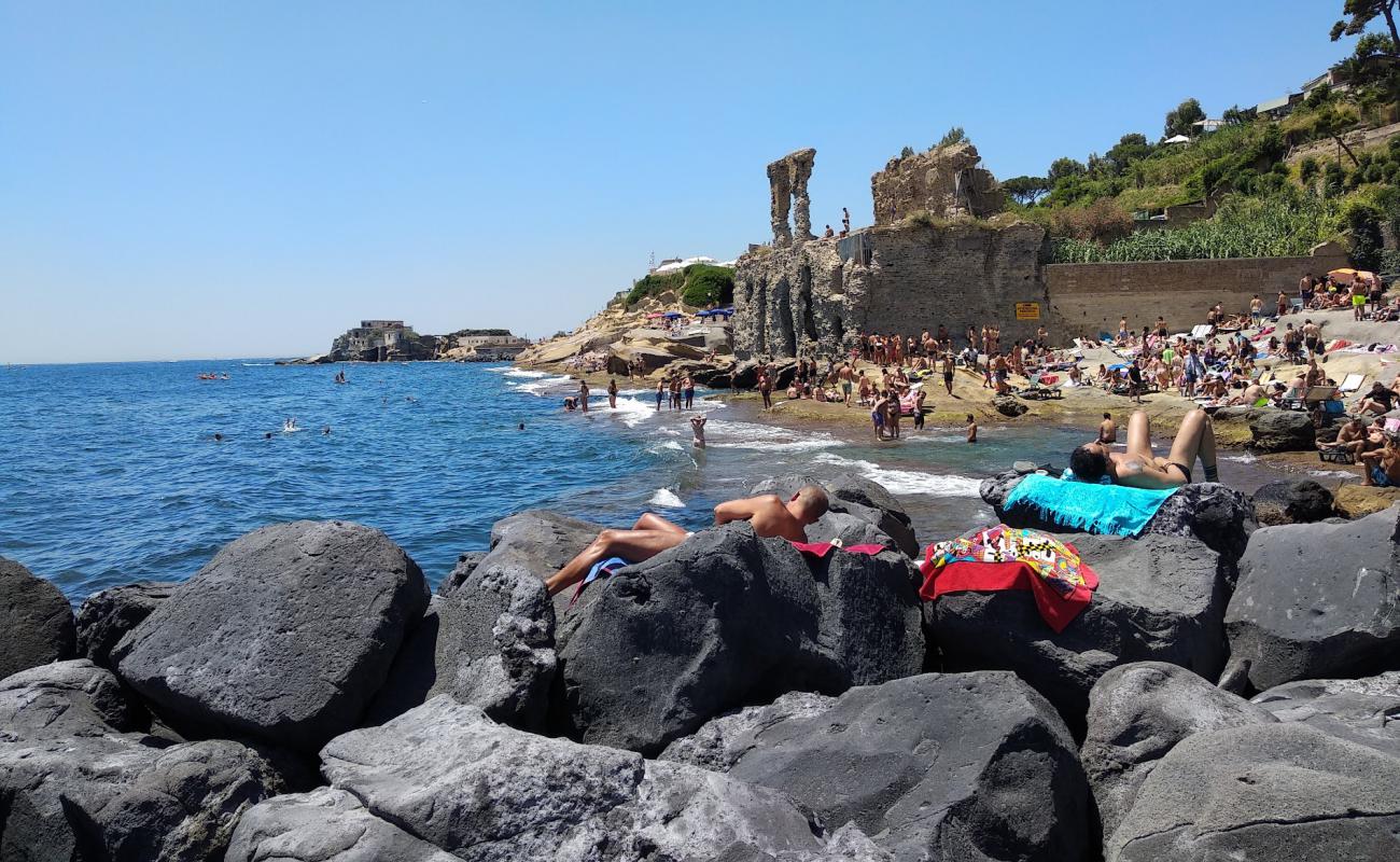 Foto de Lido Marechiaro con piedra superficie