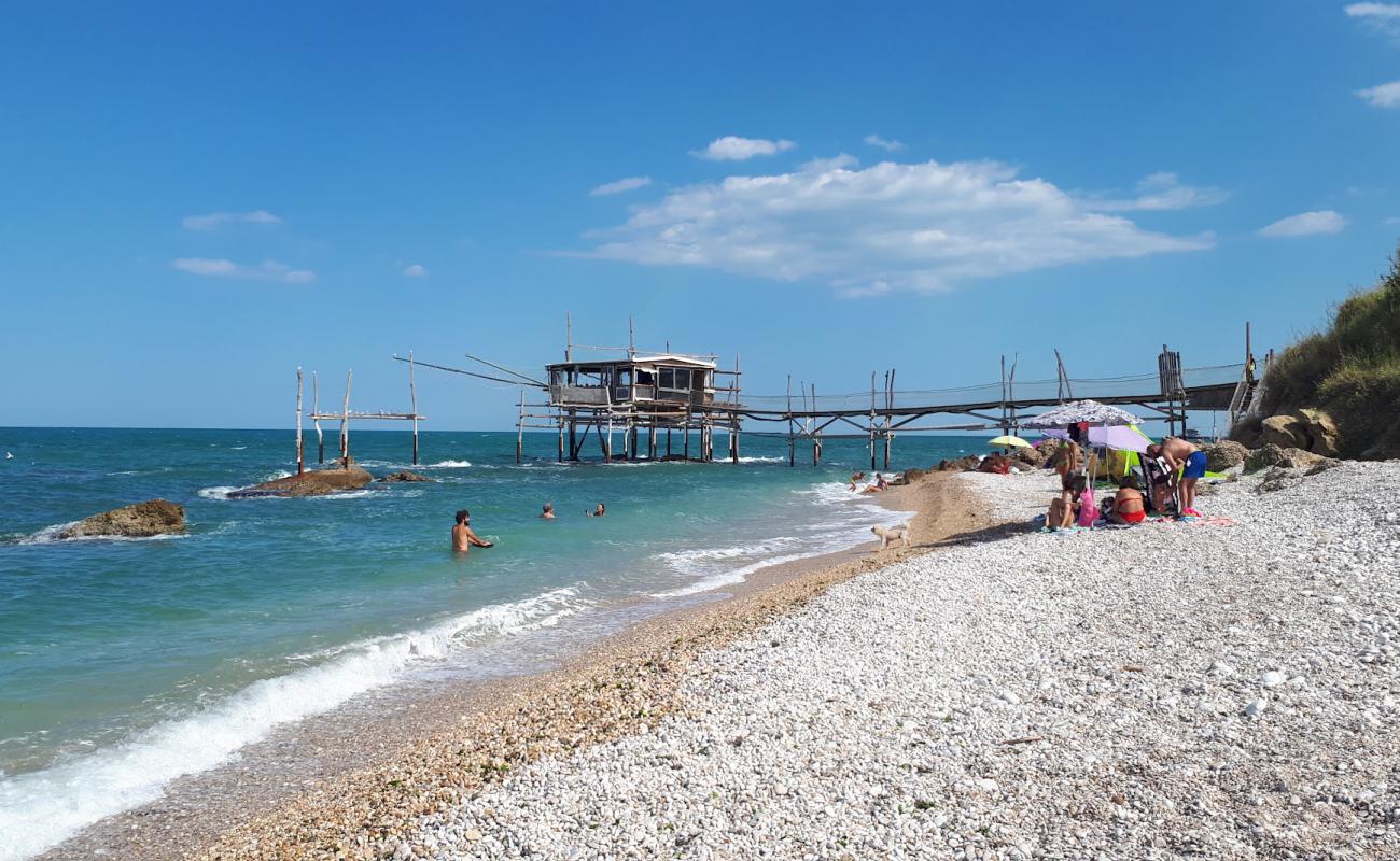 Foto de Spiaggia di Ripari Bardella con guijarro ligero superficie