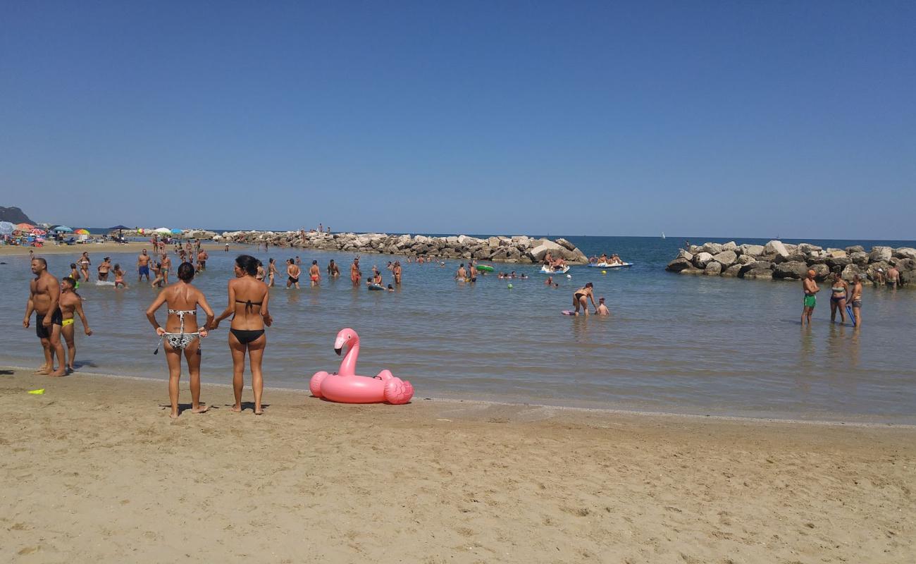 Foto de Spiaggia Gimarra con arena brillante superficie