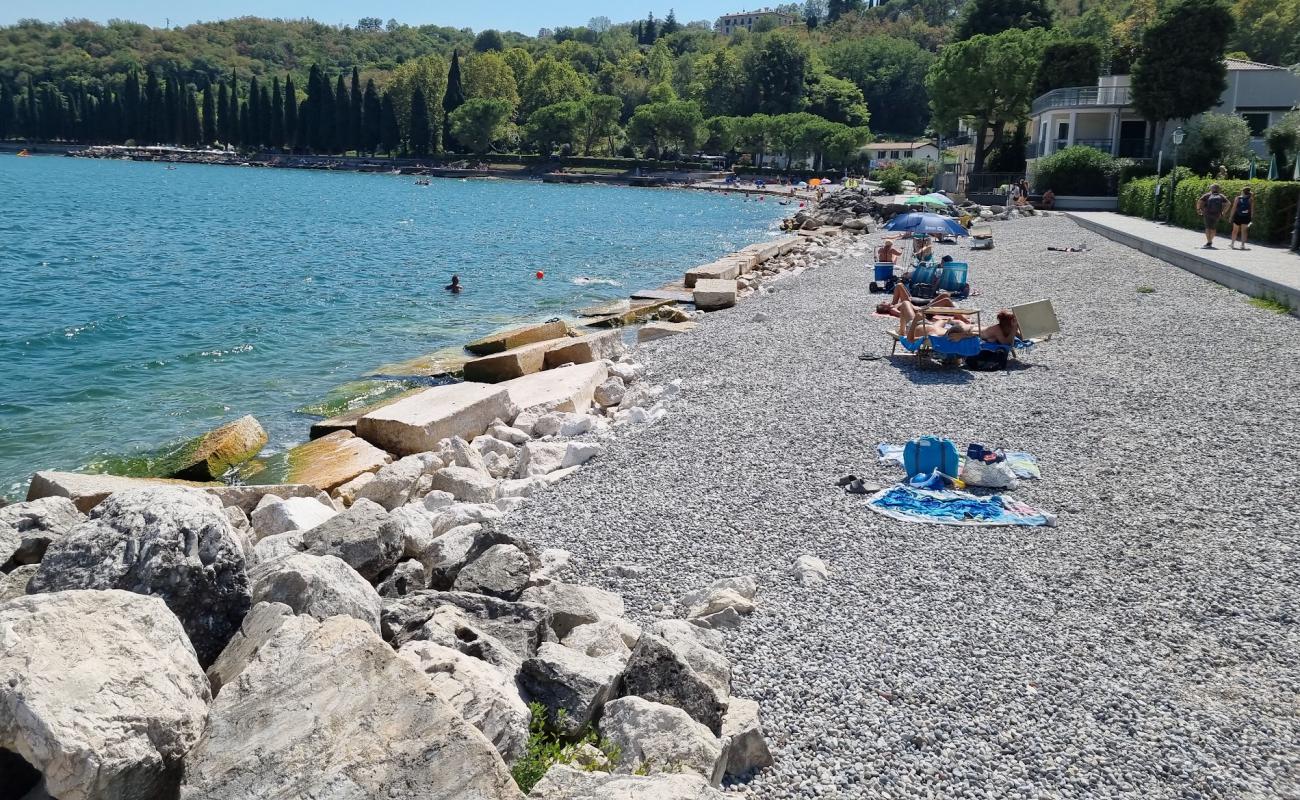 Foto de Spiaggia Conca D'Oro con guijarro fino gris superficie