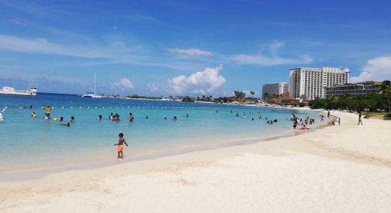 Playa de la Bahía de Ocho Ríos