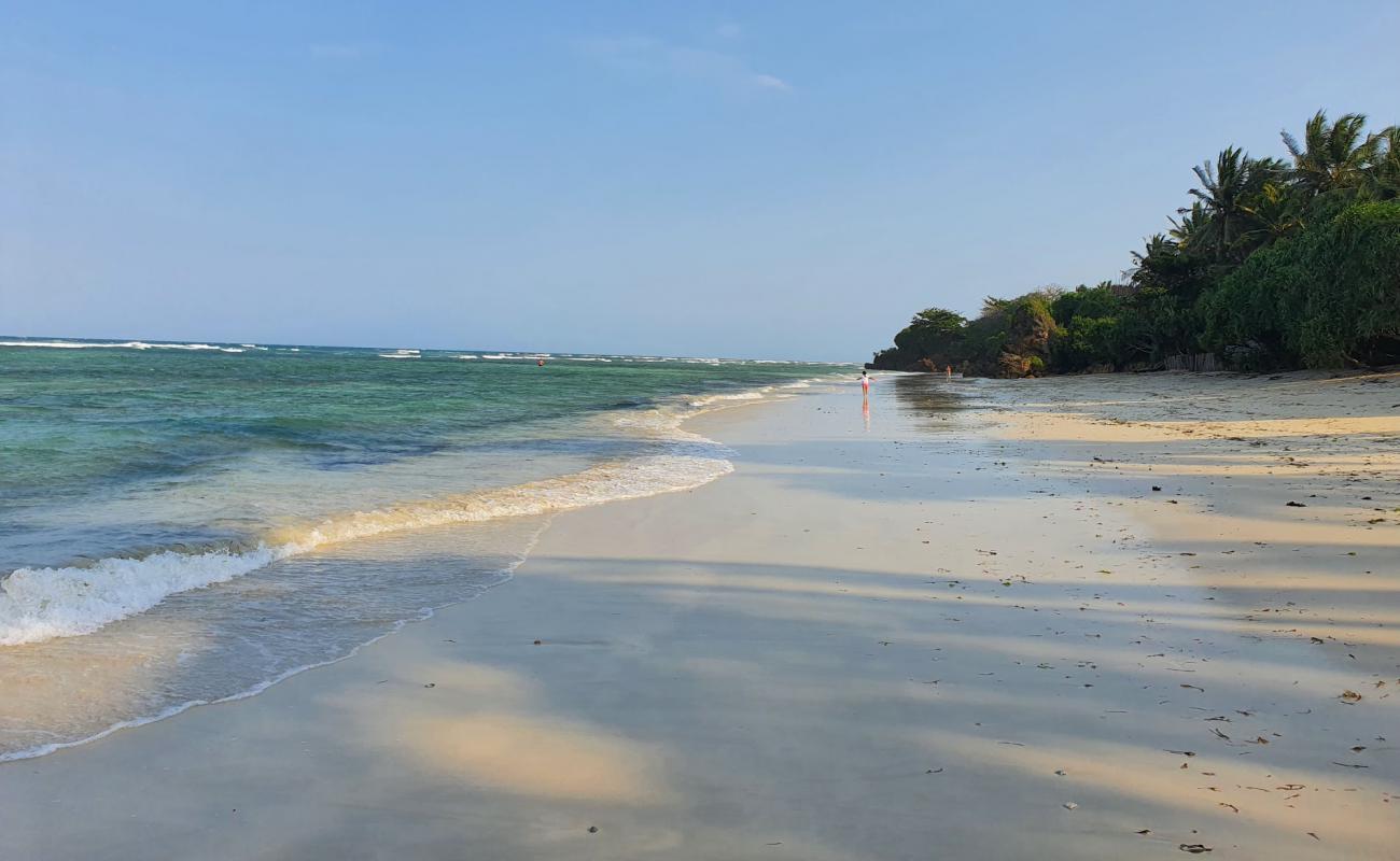 Foto de Kaskazi Beach con arena brillante superficie