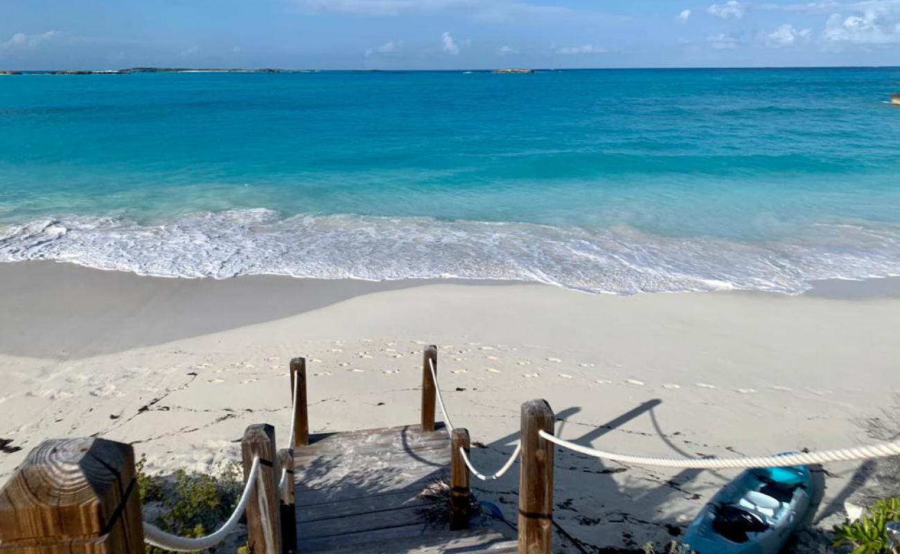 Foto de The Exuma Outpost con arena fina blanca superficie