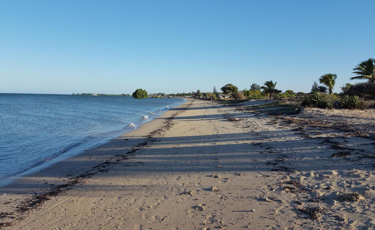 Foto de Ankilibe Beach con arena brillante superficie