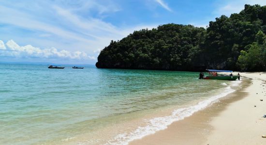 Pasir Panjang Beach