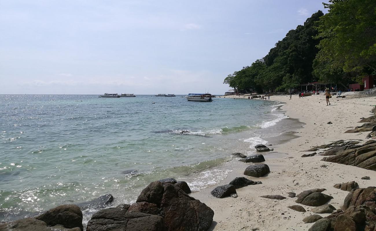 Foto de Pulau Lalang Beach con #20 superficie