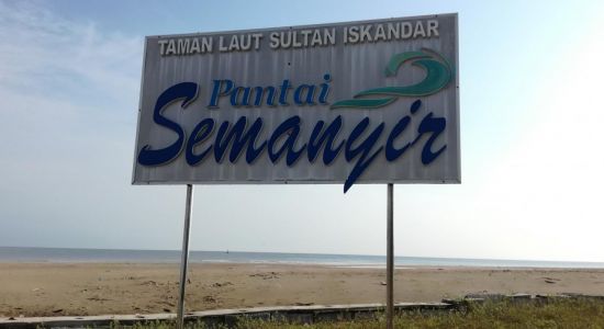 Semanyir Beach