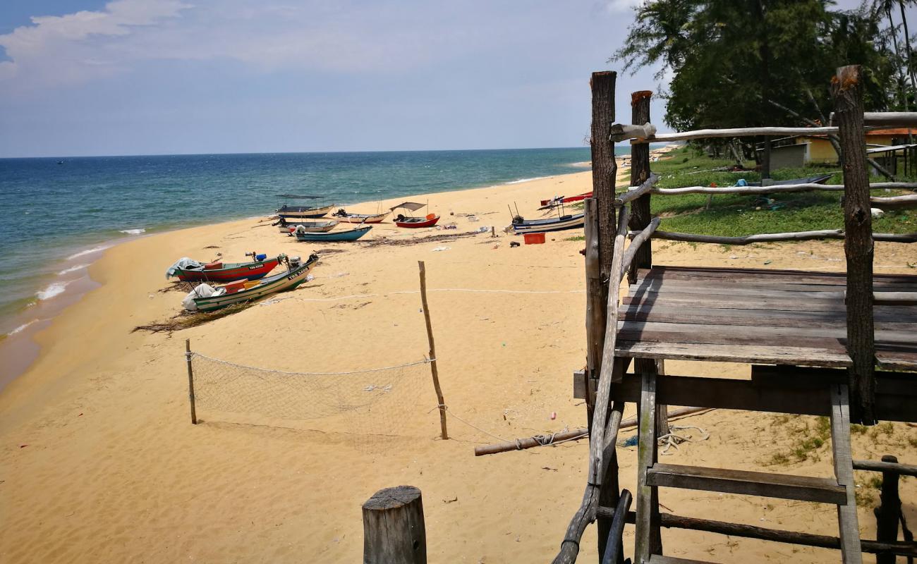 Foto de Jambu Bongkok Beach con arena brillante superficie