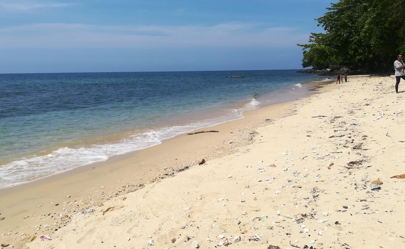 Foto de Kampung Nipah con arena brillante superficie