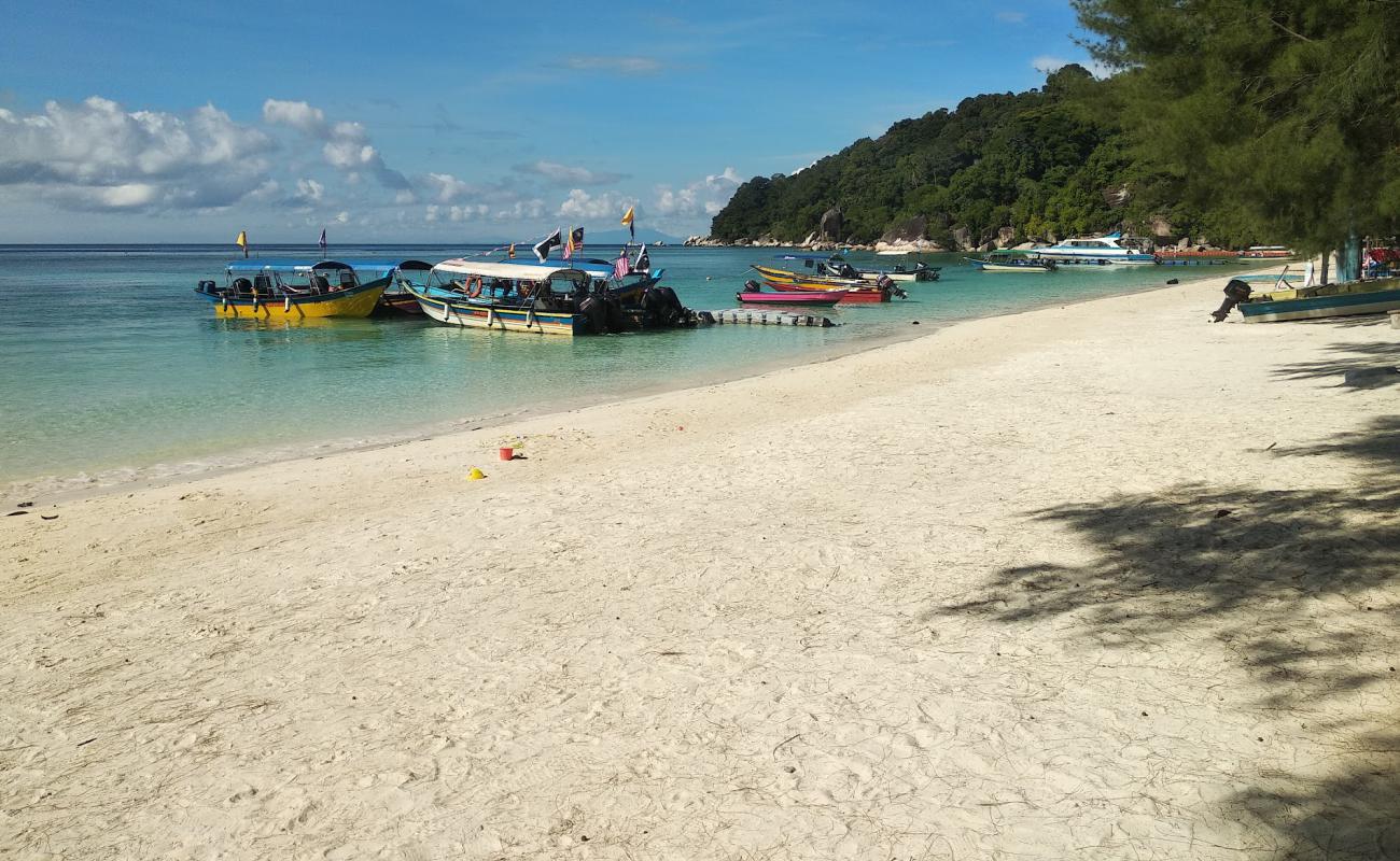 Foto de Perhentian Cabana con arena brillante superficie