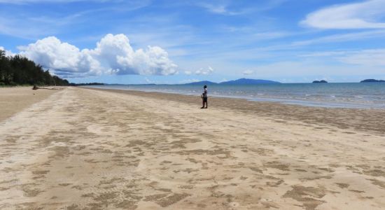 Pugu Lundu Beach